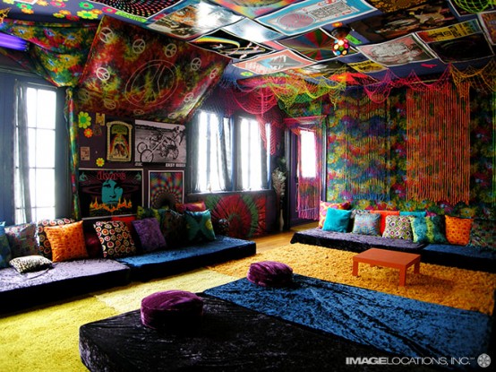 amazing-colorful-beach-house-10 (1).jpg