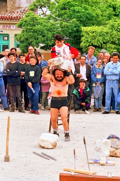 kyries_kai_kyrioi_o_sampson_zpsa79bede6.jpg