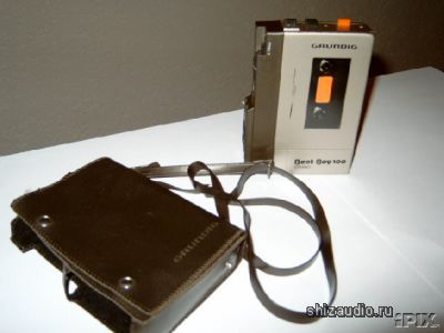 Grundig Walkman mit Tasche.jpg