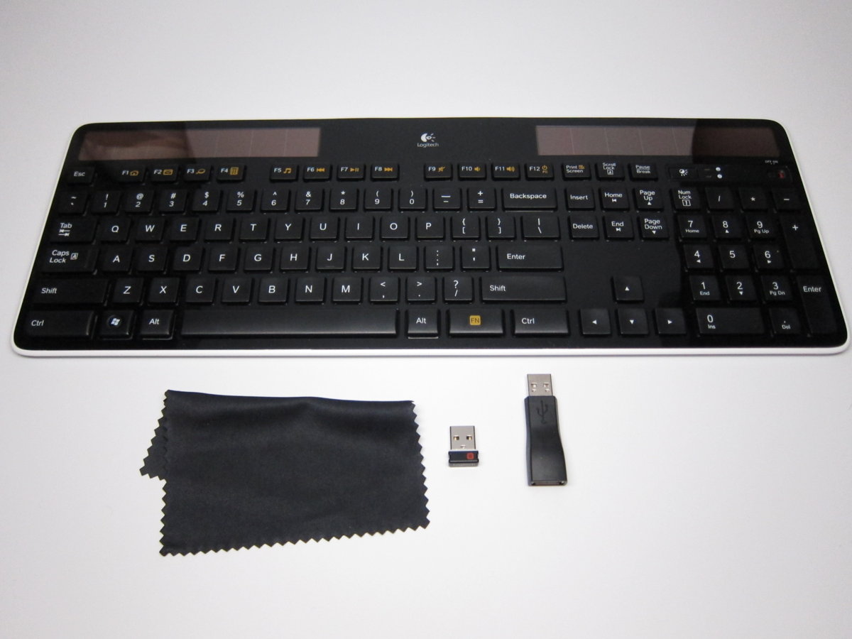 Logitech-K750-05.jpg