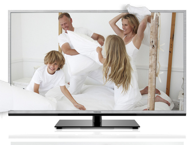 TL933_963_front_Pillow_Family.jpg