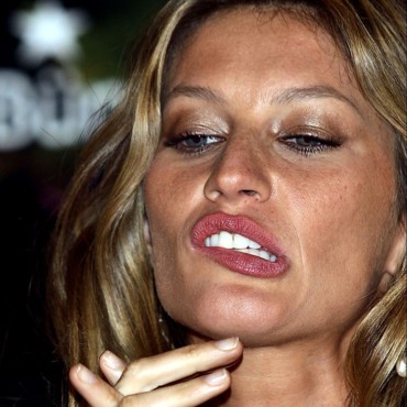 gisele-bundchen-l-une-des-femmes-les-plus-sexy-de-la-terre-4140434yohay_2041.jpg