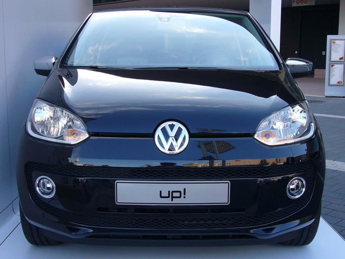 Volkswagen_up!_Black_(front).jpg