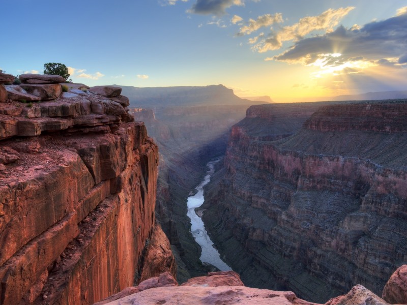 grandcanyon_kojihirano_shutterstock.jpg