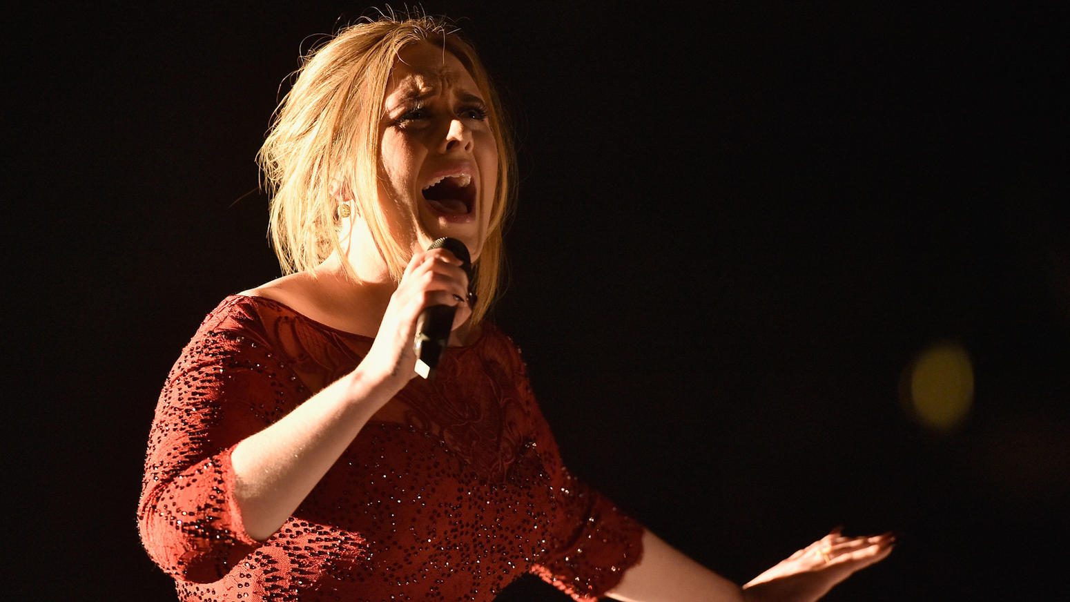 la-et-grammys-2016-show-highlights-pictures-031.jpg