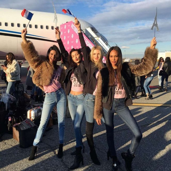 Victorias-Secret-Angels-Depart-for-Paris-for-2016-Victorias-Secret-Fashion-Show--03-662x662.jpg