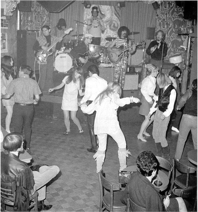 People dancing to the Mothers of Invention (1966).jpg