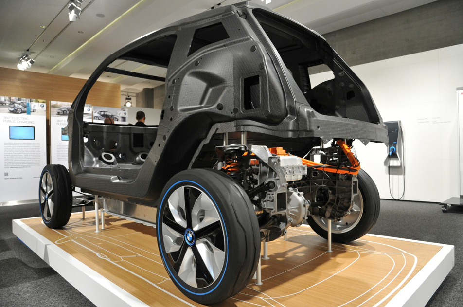 bmw-will-use-more-carbon-fibre-in-the-future-58576_1.png