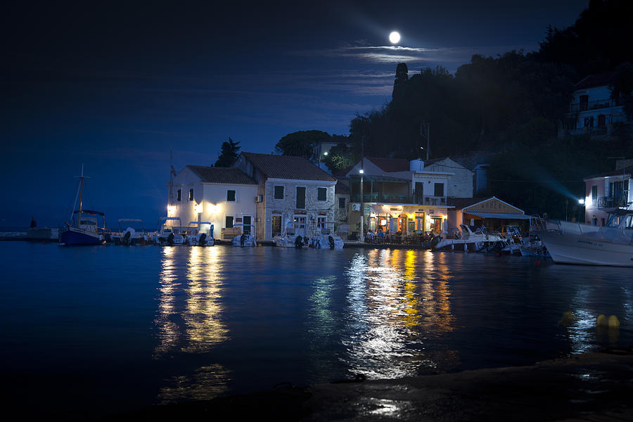 logos-paxos-greece-by-night-andrew-james.jpg