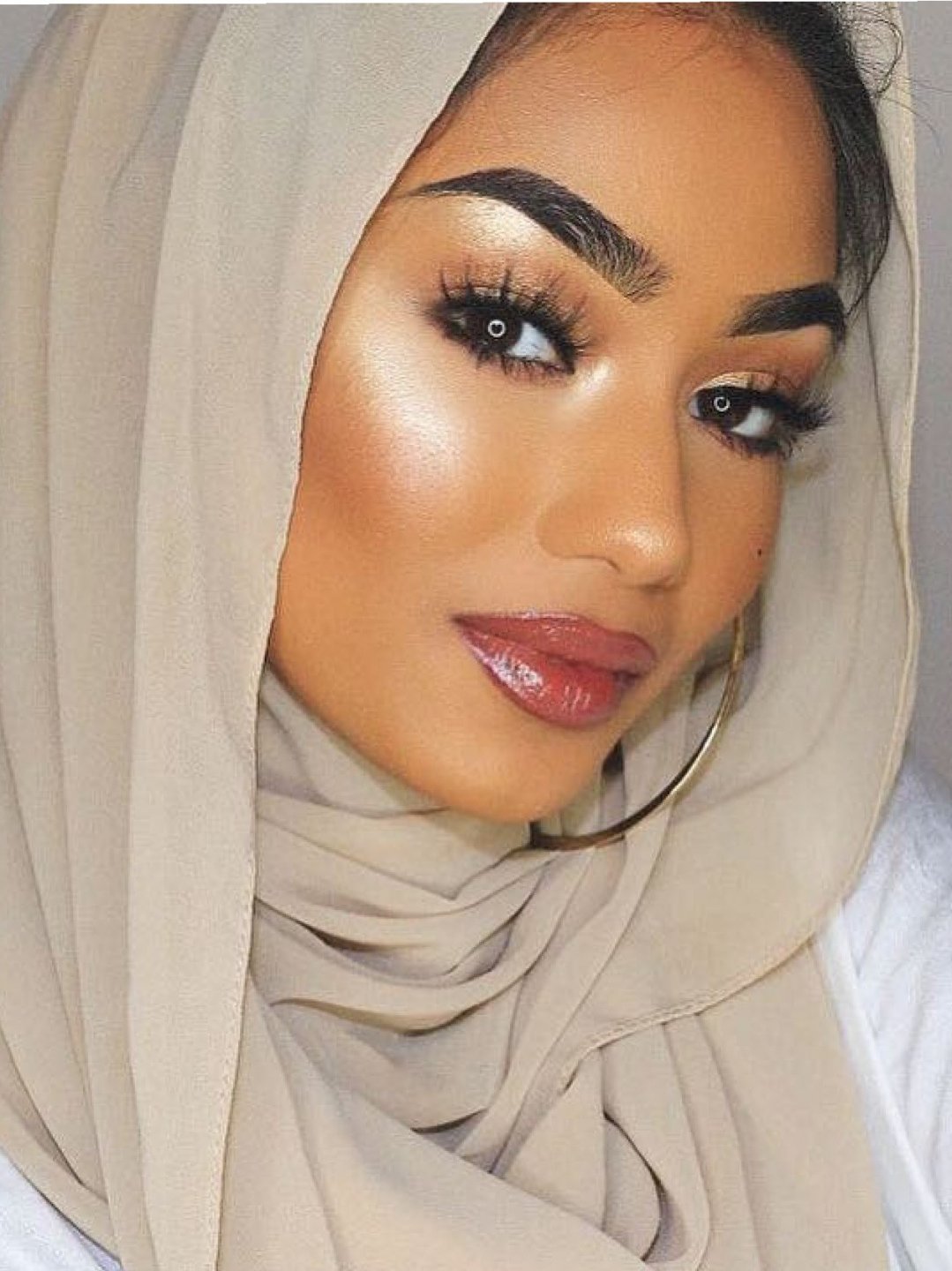 muslim beauty bloggers.jpg