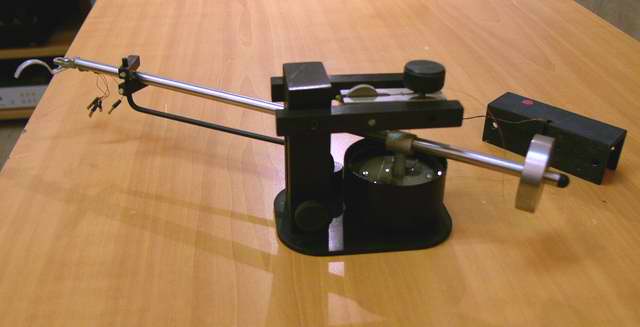 tonearm%20the%20well%20tempered.jpg