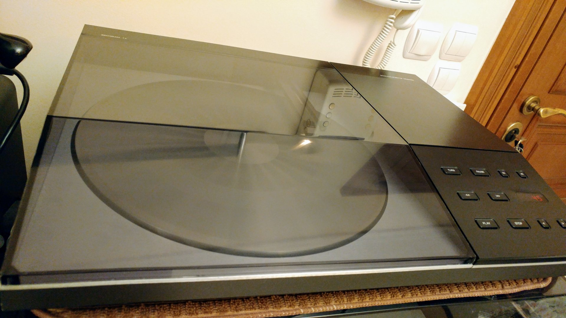 Bang & Olufsen Beomaster 4500 μαζί με CD4500 AVsite