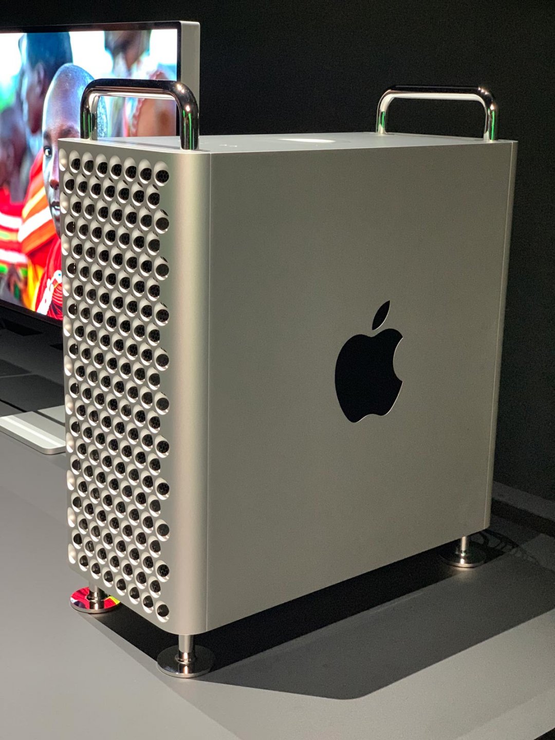 new-mac-pro-fcpdotco-01.jpg