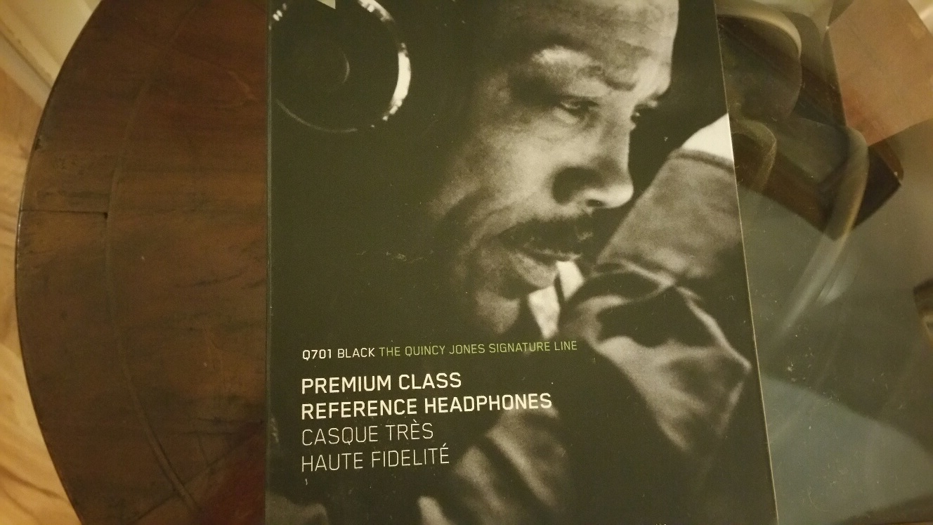 akg.jpg
