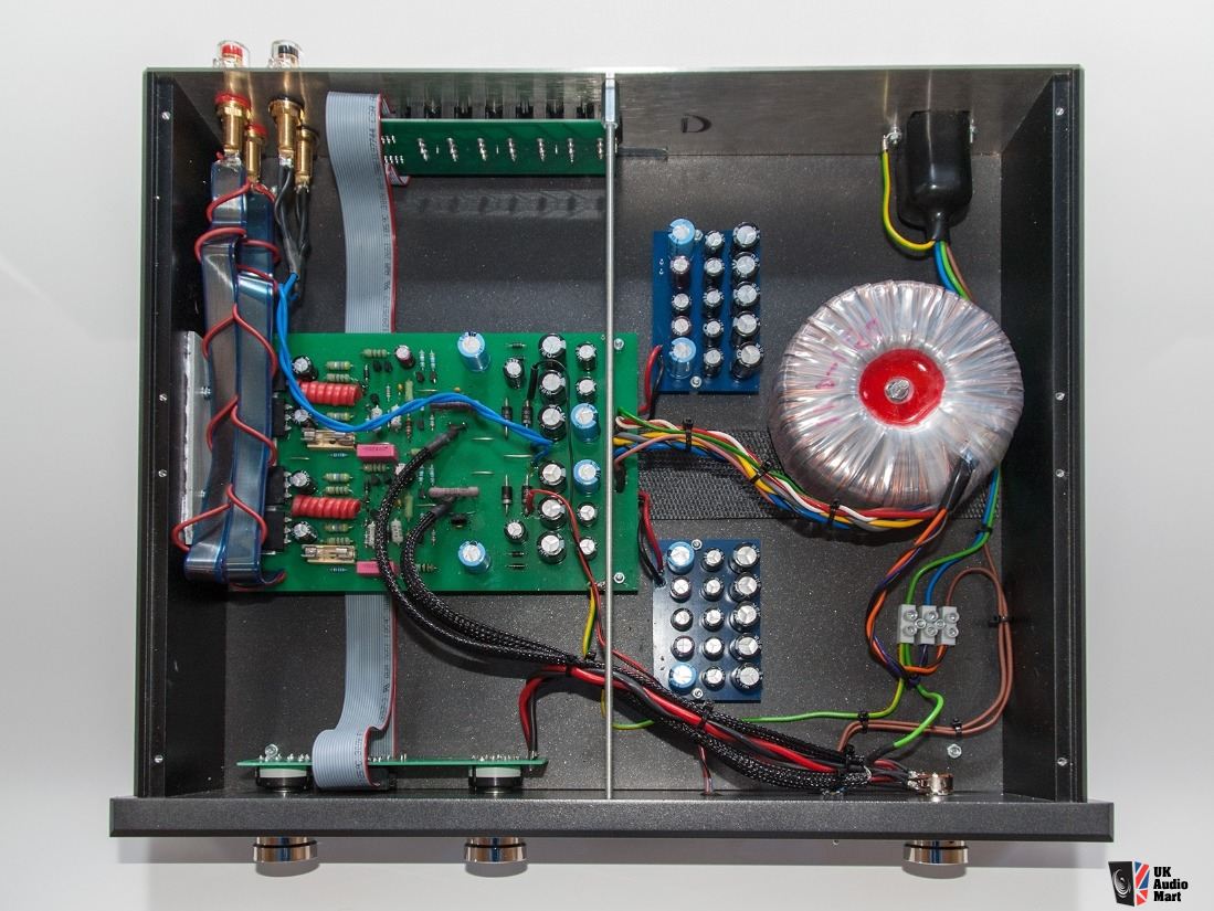 2144793-lfd-ncse-mk3-integrated-amplifier.jpg