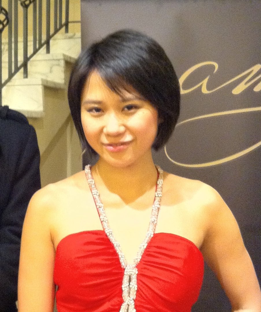 Yuja_Wang,_19th_March_2012,_Stadtcasino_Basel,_Switzerland.jpg