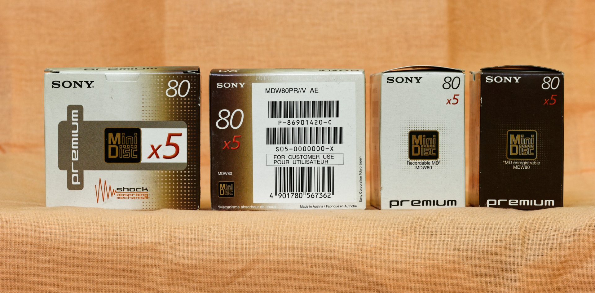 Sony_MDW_80_'premium'_minidisc_5-packs_(1).jpg