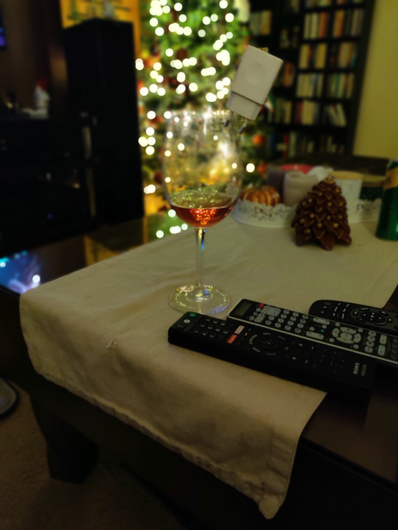 IMG_20201219_221403_Bokeh.jpg