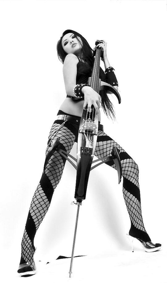 electric-tina-2bw.jpg