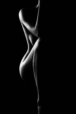silhouette-of-nude-woman-in-bw-johan-swanepoel.jpg