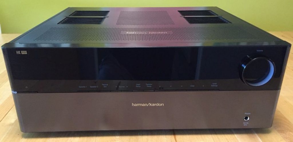 harman-kardon-hk-990-integrated-amplifier-1024x499-1.jpg
