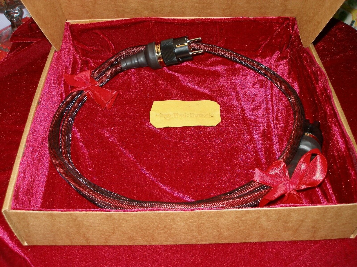 Power-Cable-Physic-Harmonic-150Cm-Extraultra-Ieco-Silver99999.jpg