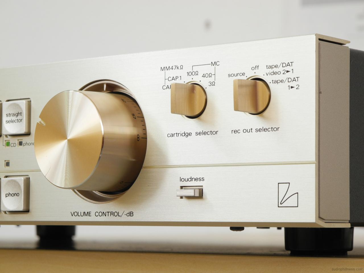 Luxman-C-03-3.jpeg
