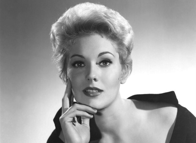 Kim_Novak (1).jpg