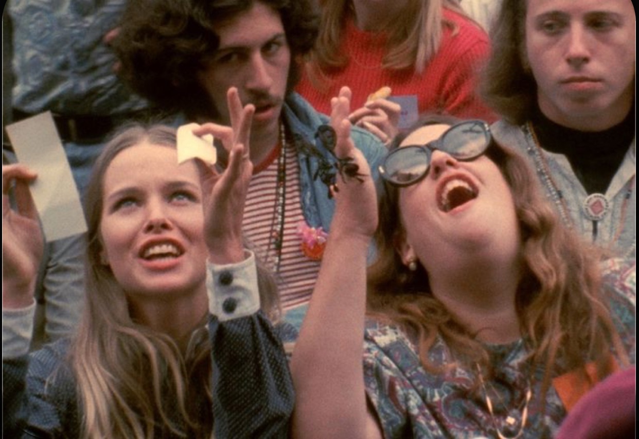 Michelle Phillips and Mama Cass Elliot at Monterey Pop Festival (1967).jpg