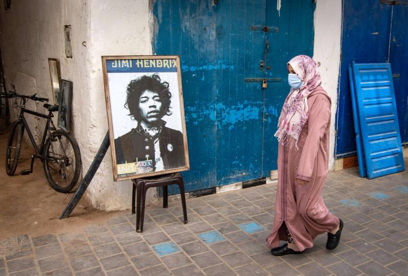 35-275-Jimi-Hendrix-morocco.jpg