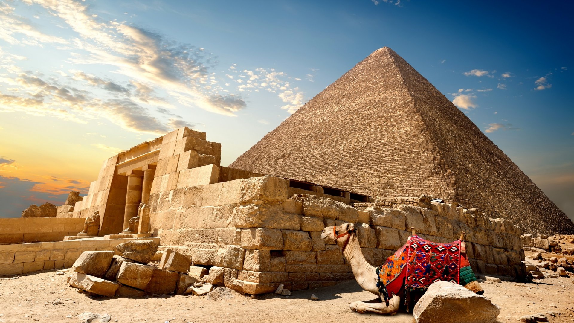316-3160529_cairo-clouds-sand-egypt-desert-pyramid-national-geographic.jpg
