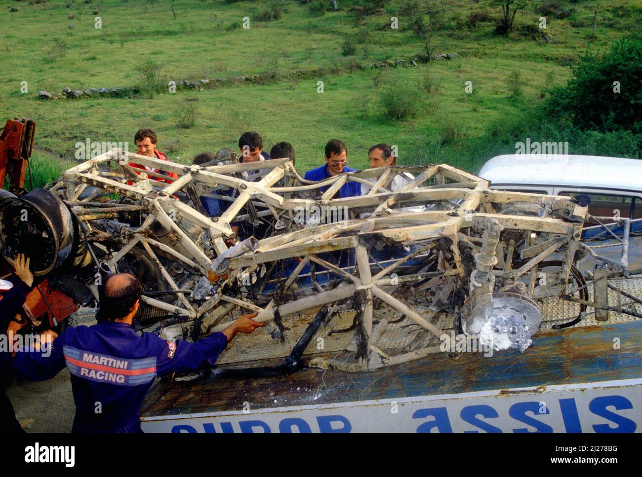 henri-toivonen-fin-sergio-cresto-usa-lancia-delta-s4-gr-b-lancia-martini-the-car-after-the-fat...jpg