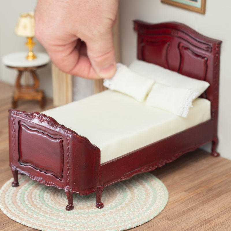 dollhouse_miniature_mahogany_chateau_lorraine_bed_2.jpg