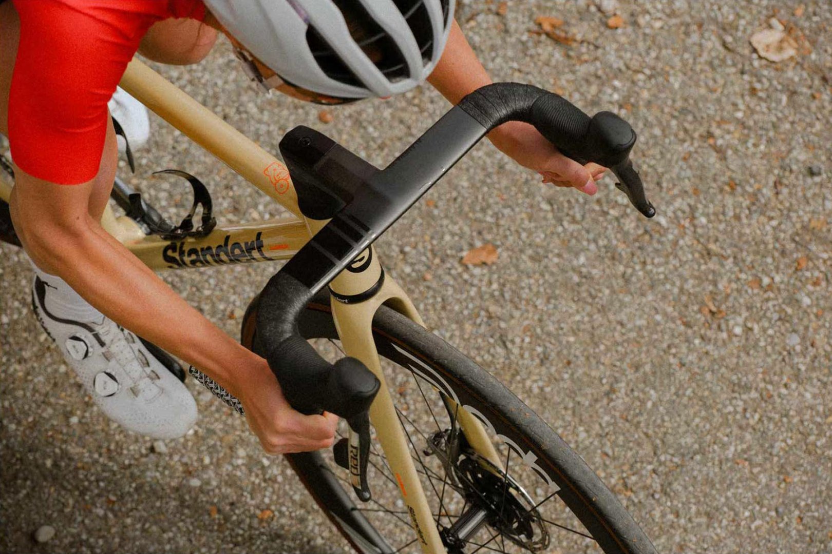 2024-Deda-Alanera-RS-1-piece-integrated-aero-carbon-handlebar-road-bike-cockpit_on-a-Standert-...jpg