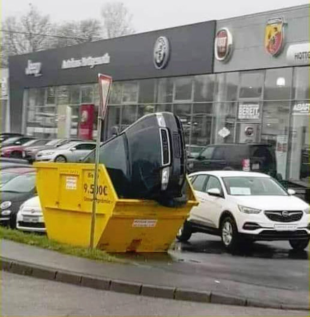 dumbcar.jpg