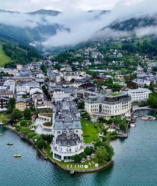 Zell am See, Salzburg.jpg