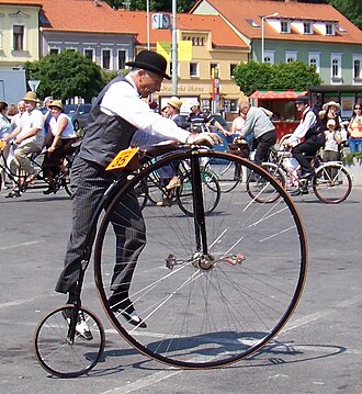 Zbraslav_2011,_jízda_elegance_(07).jpg