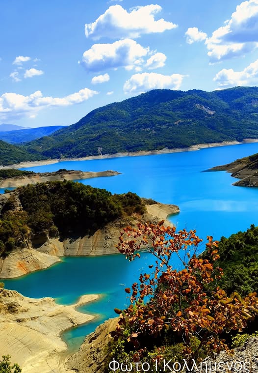 Λίμνη Κρεμαστών Ευρυτανίας και Αιτωλοακαρνανίας..jpg