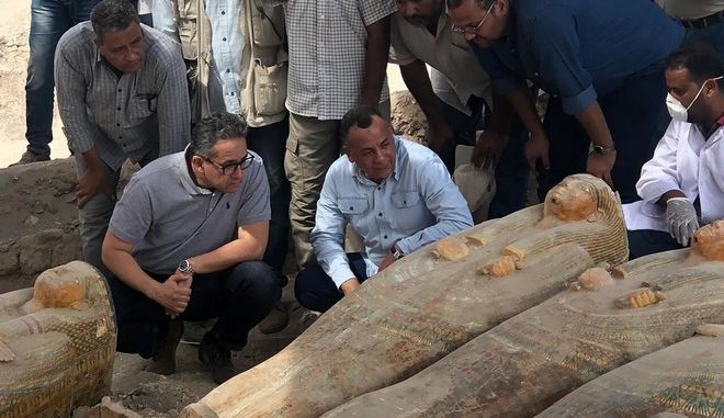Εικόνα από τις σαρκοφάγους που βρέθηκαν στο Λούξορ