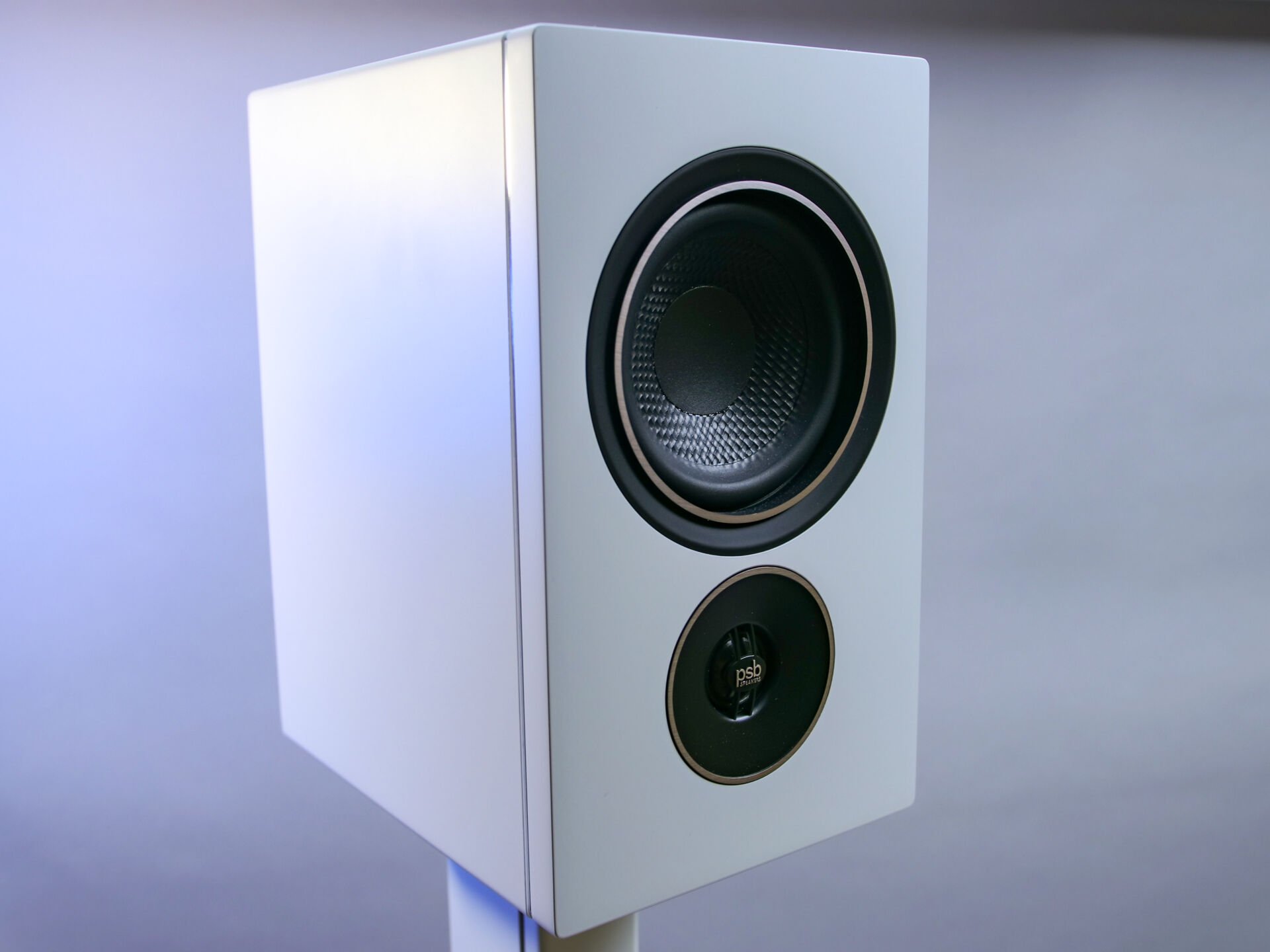 www.alpha-audio.net